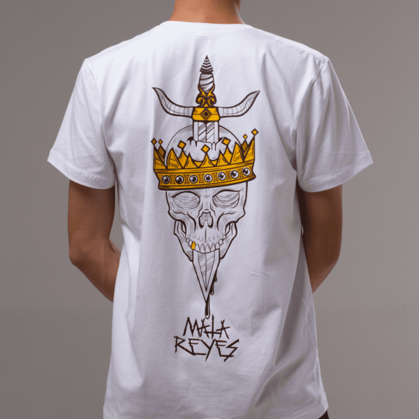 modelo matareyes blanca espalda T-Shirt Mata reyes Blanca